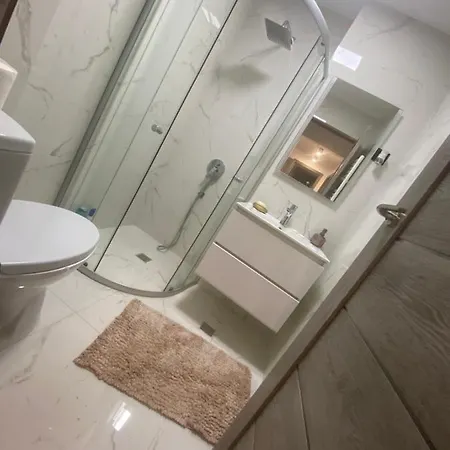 Apartment Ultralux Cu 3 Craiova